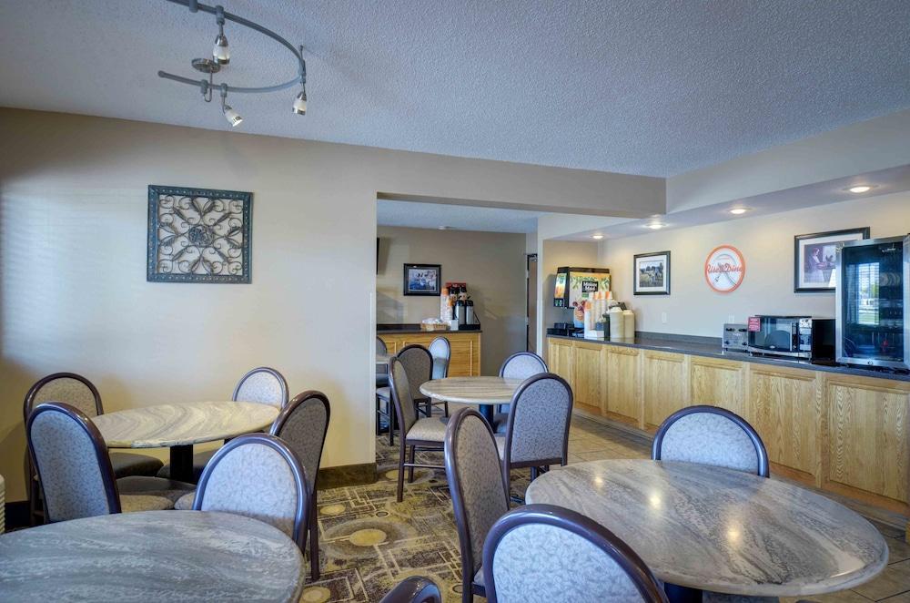 North Platte Inn And Suites Екстер'єр фото